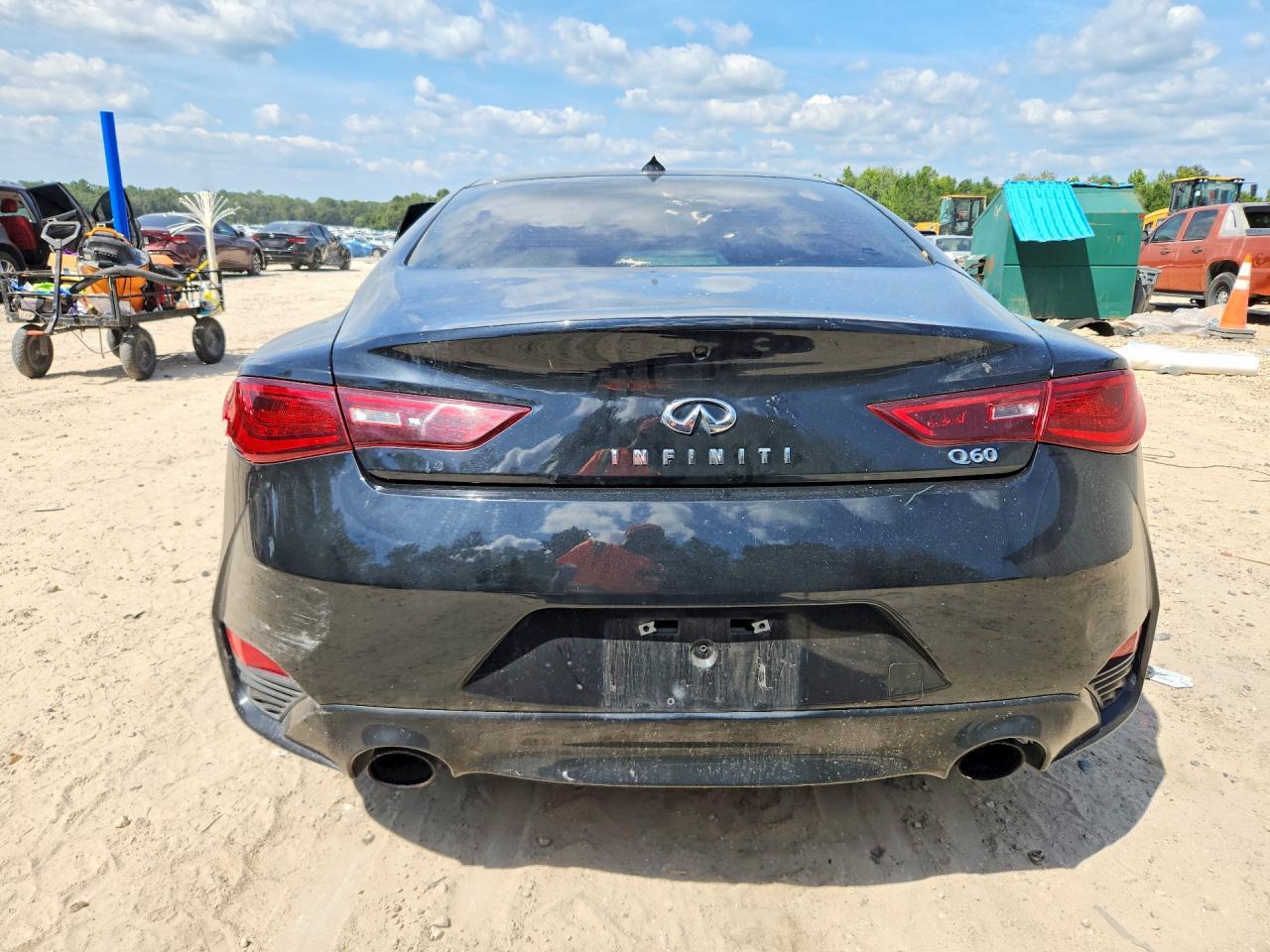 2017 Infiniti Q60 3.0T Premium - Фото 6