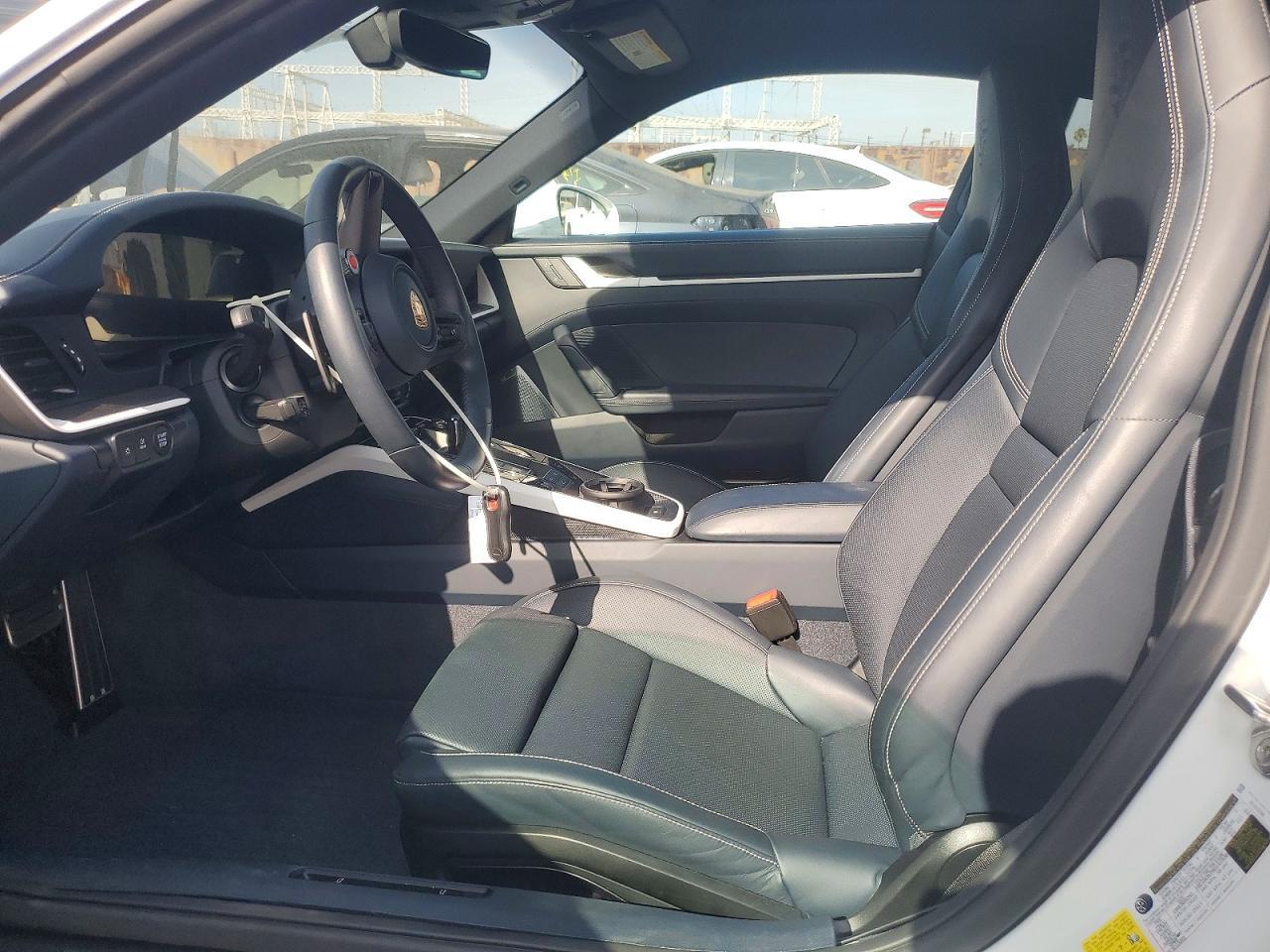 2025 Porsche 911 Carrera - Фото 7