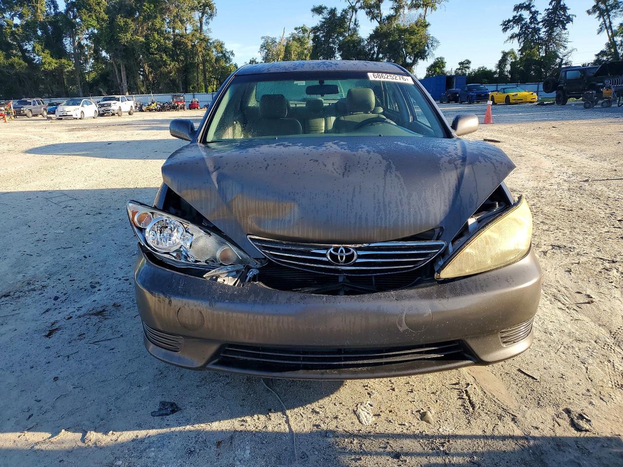 2005 Toyota Camry Le - Image 5