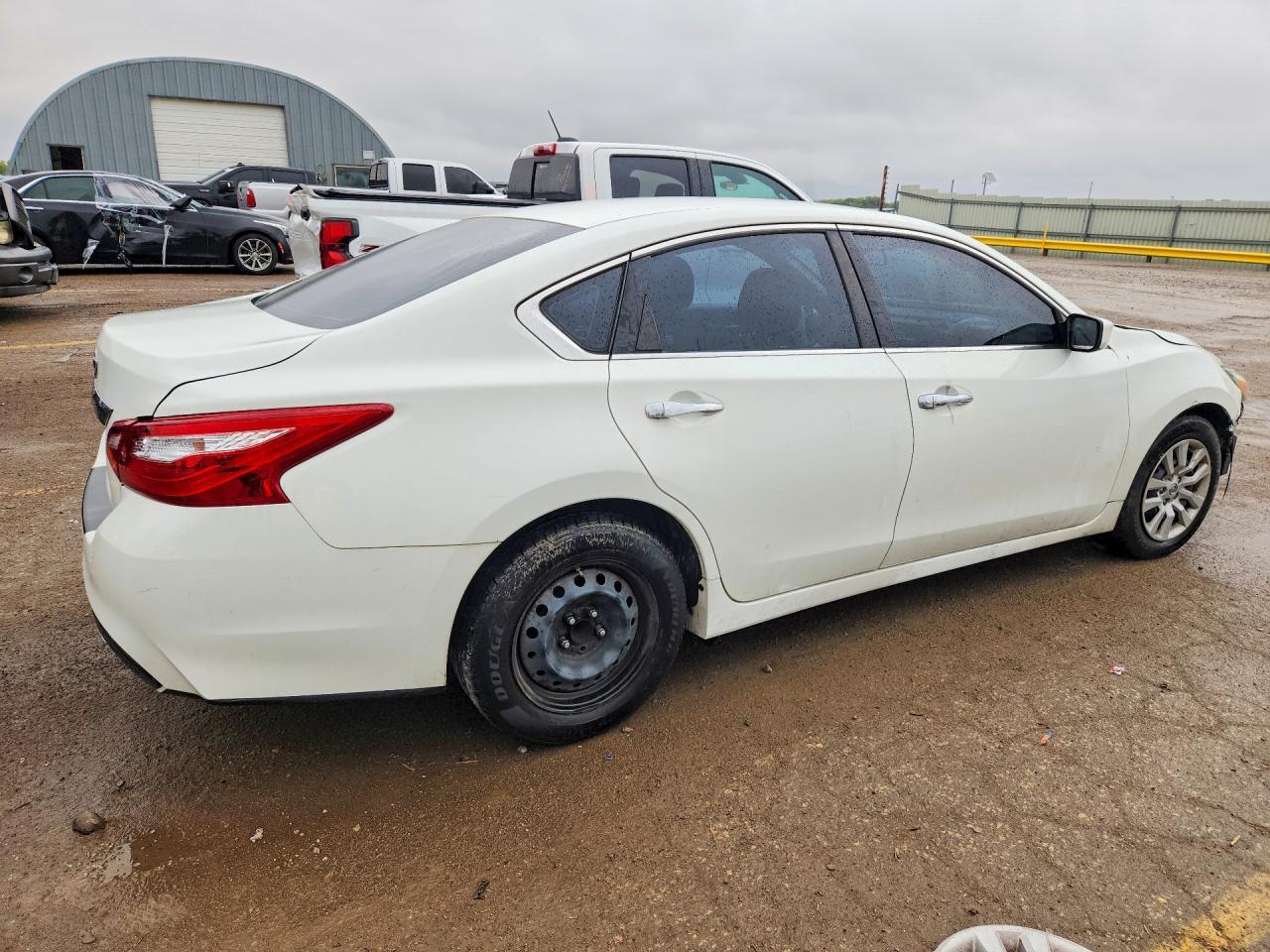 2017 Nissan Altima 2.5 S - Image 3