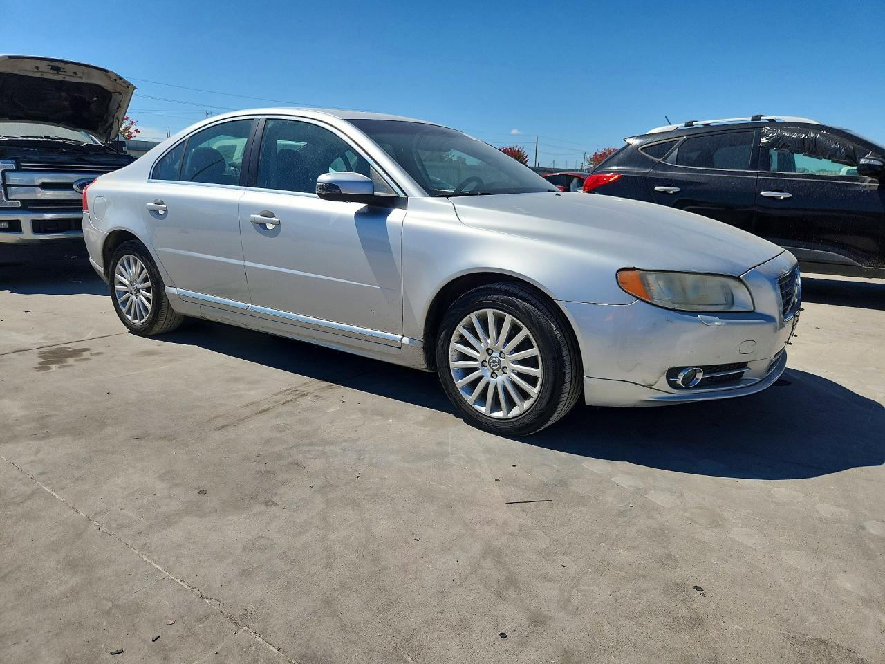 2010 Volvo S80 3.2 - Image 4