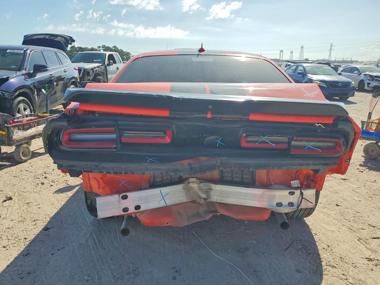 2022 Dodge Challenger Sxt - Image 6