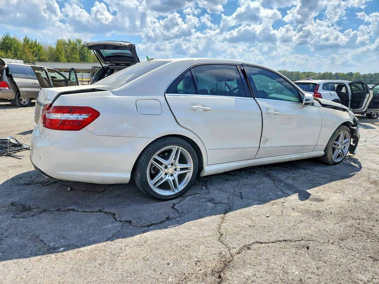 2013 Mercedes-Benz E 350 4Matic - Image 3