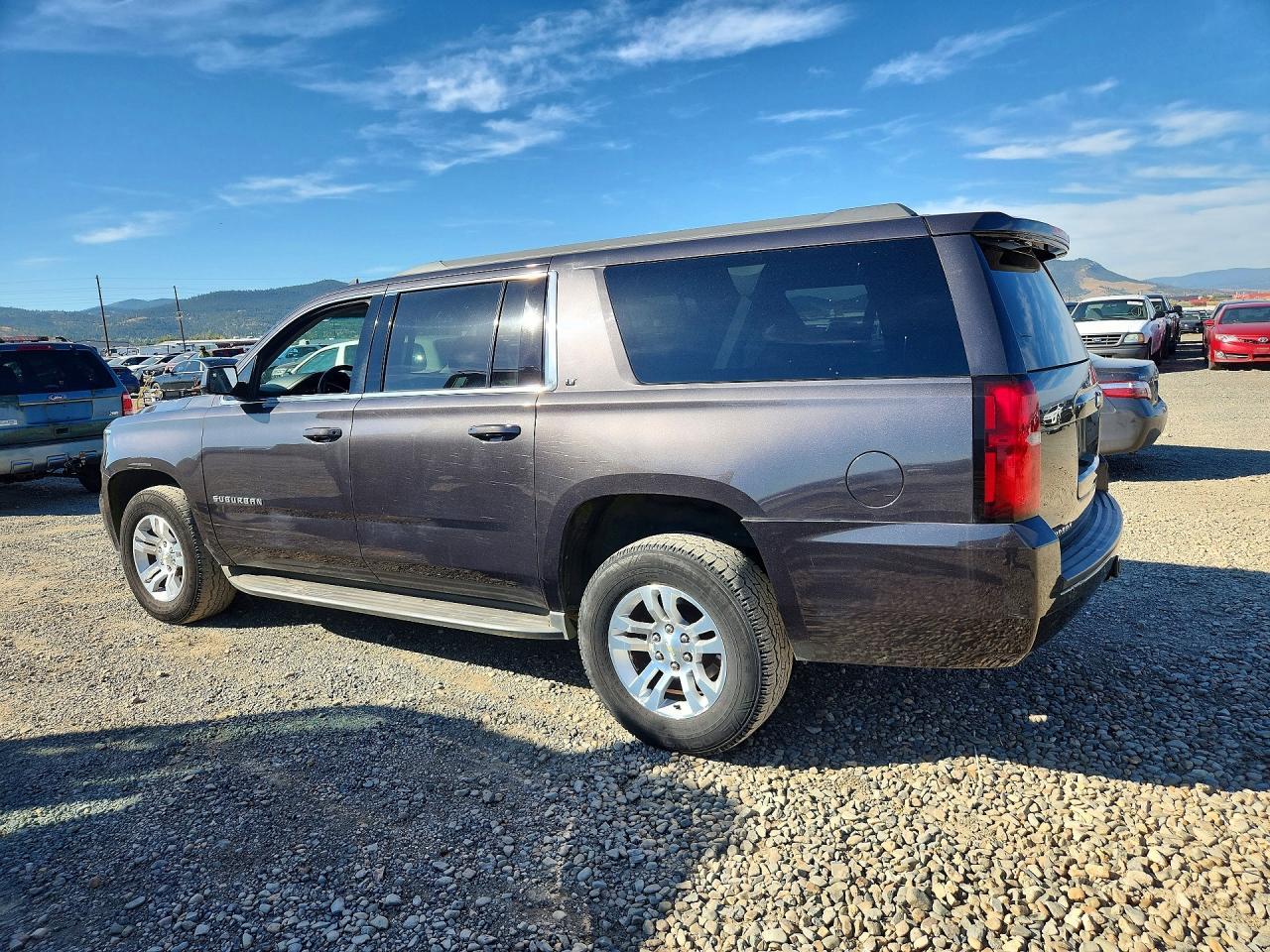 2016 Chevrolet Suburban K1500 Lt - Фото 2