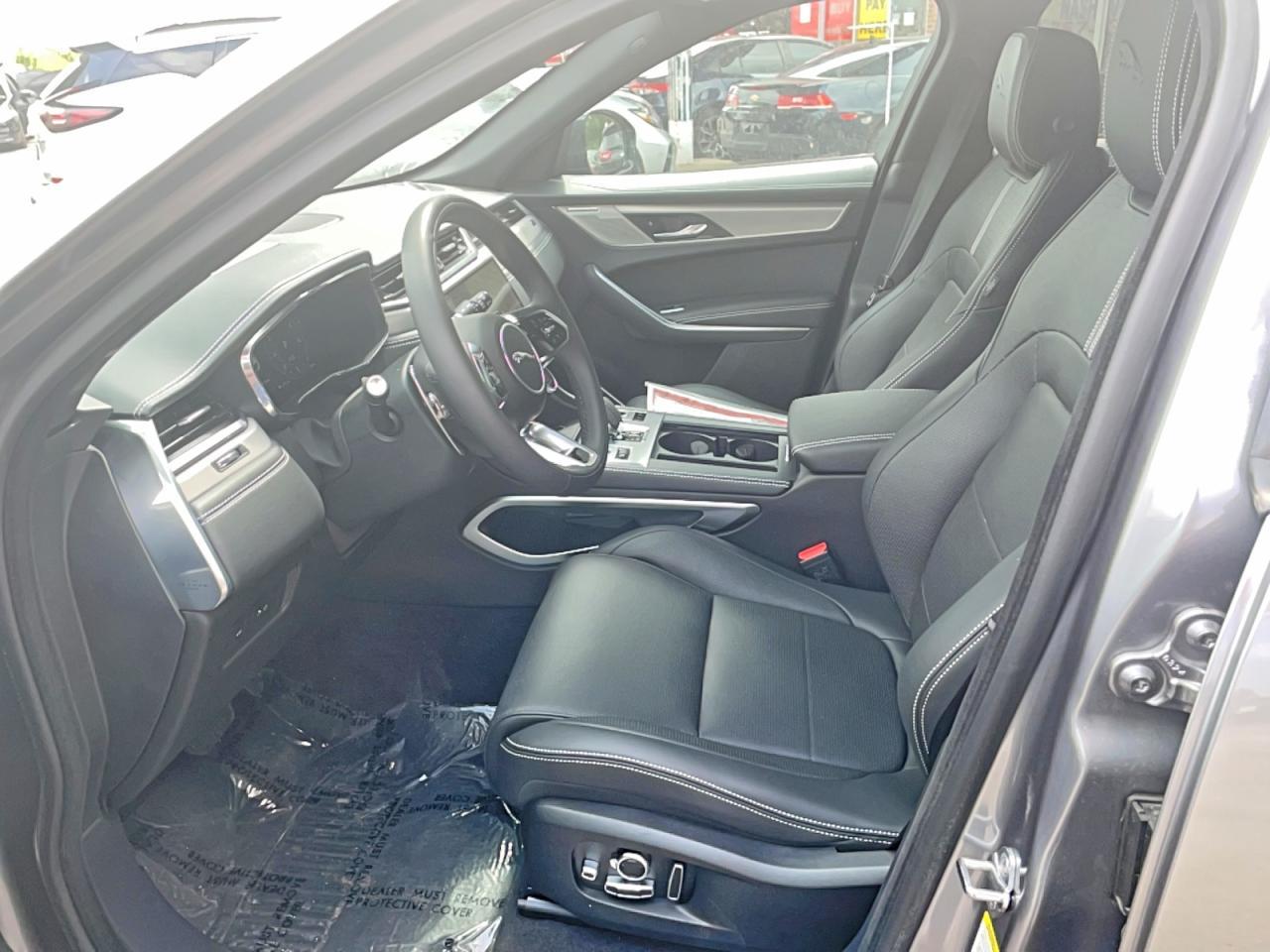 2026 Jaguar F-Pace R-Dynamic S - Фото 5