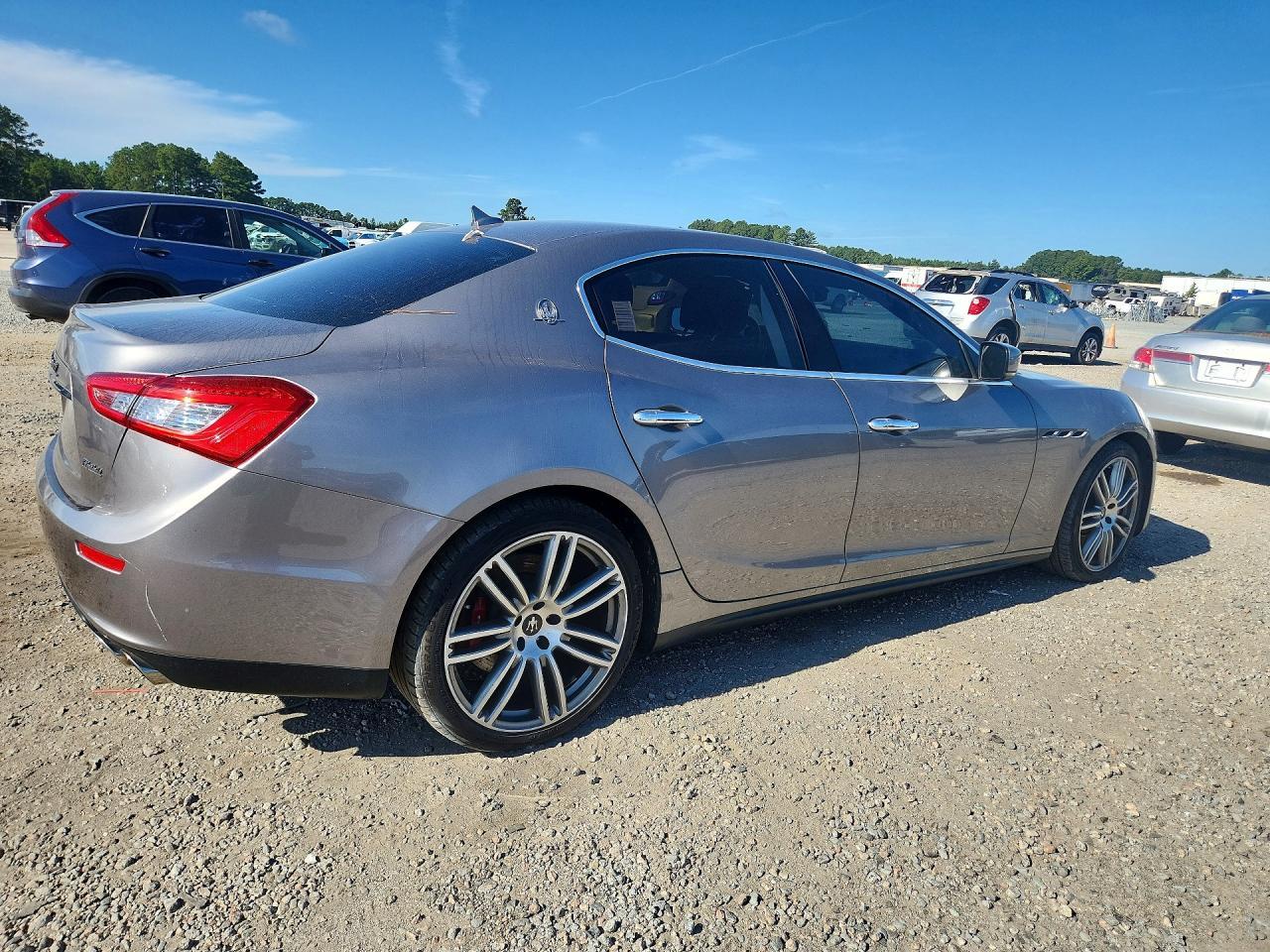 2016 Maserati Ghibli S - Image 3