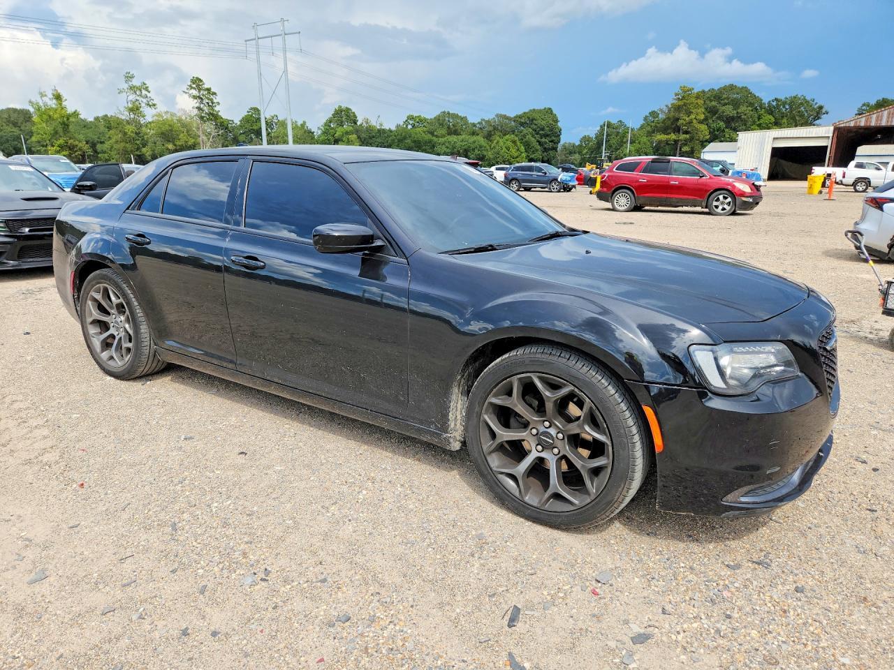 2018 Chrysler 300 Touring - Image 4