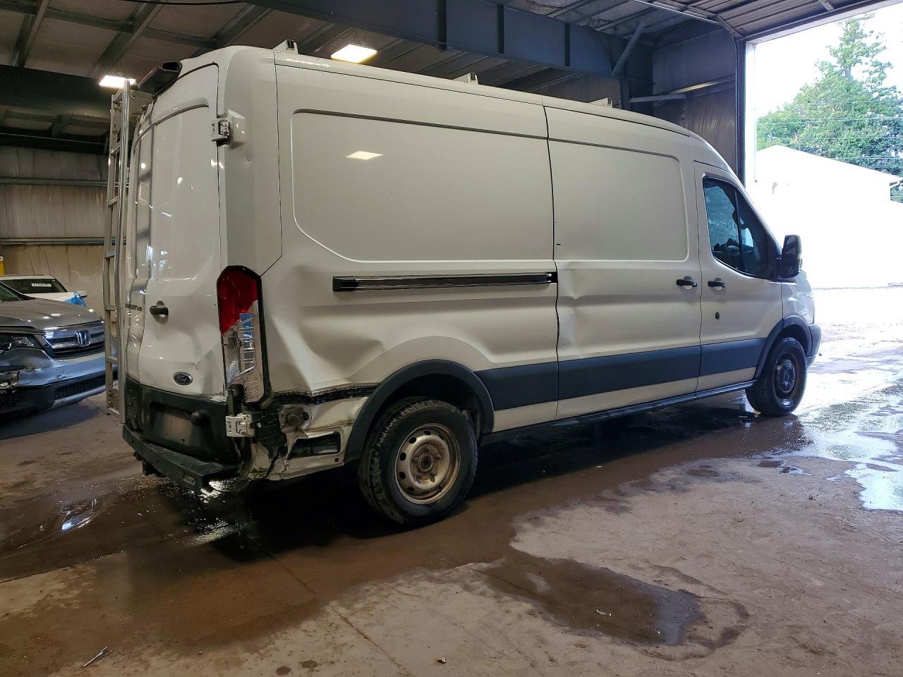 2019 Ford Transit T- - Delivery Van - Image 3