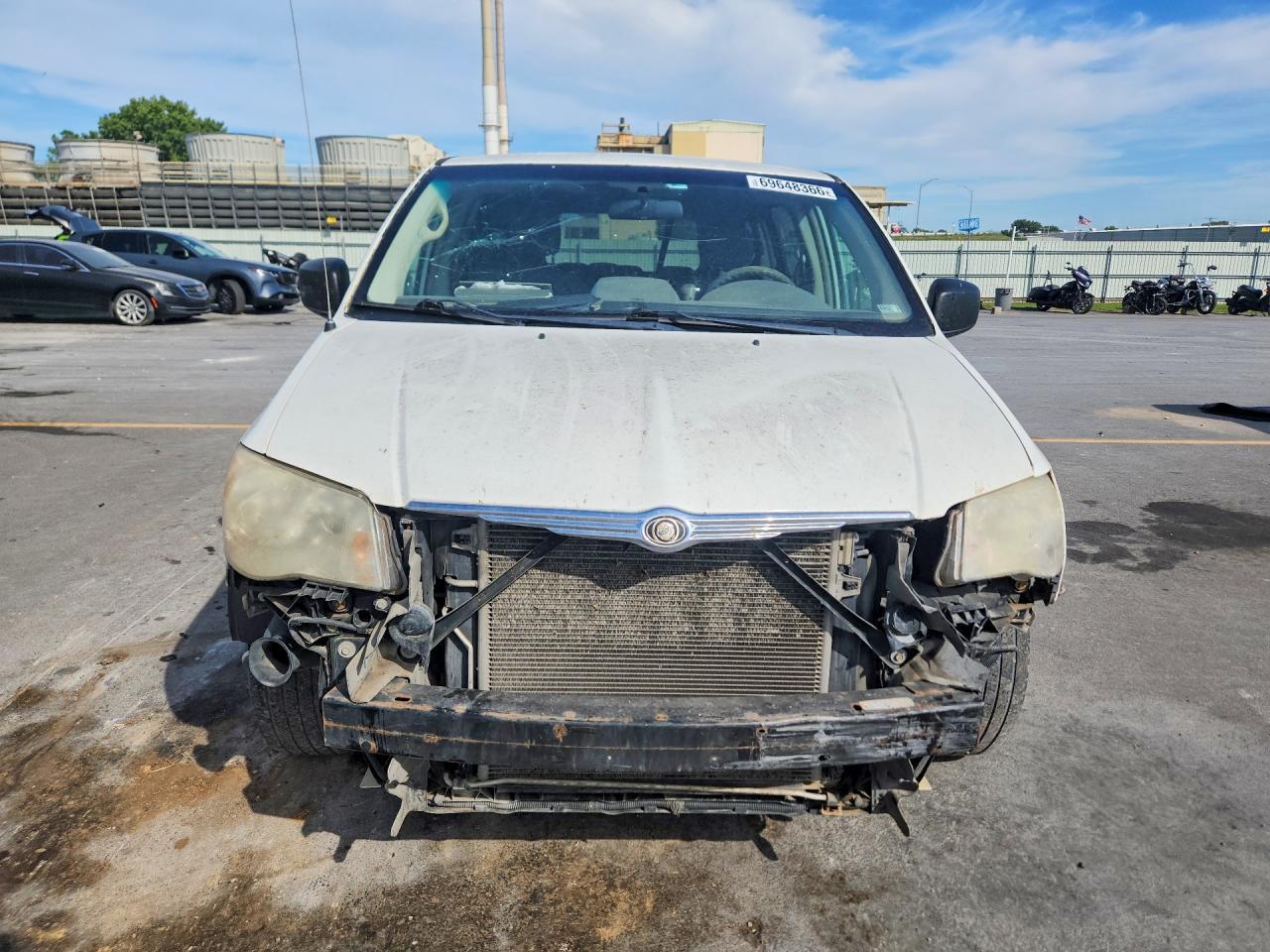 2008 Chrysler Town & Country Lx - Image 5