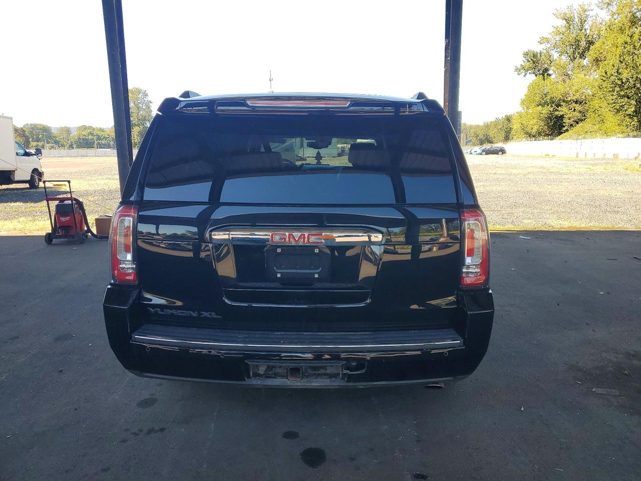 2020 GMC Yukon Xl Denali - Image 6
