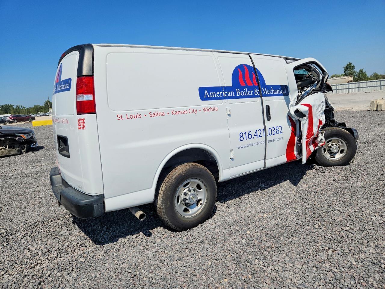 2020 Chevrolet Express G2500 Delivery Van - Фото 3