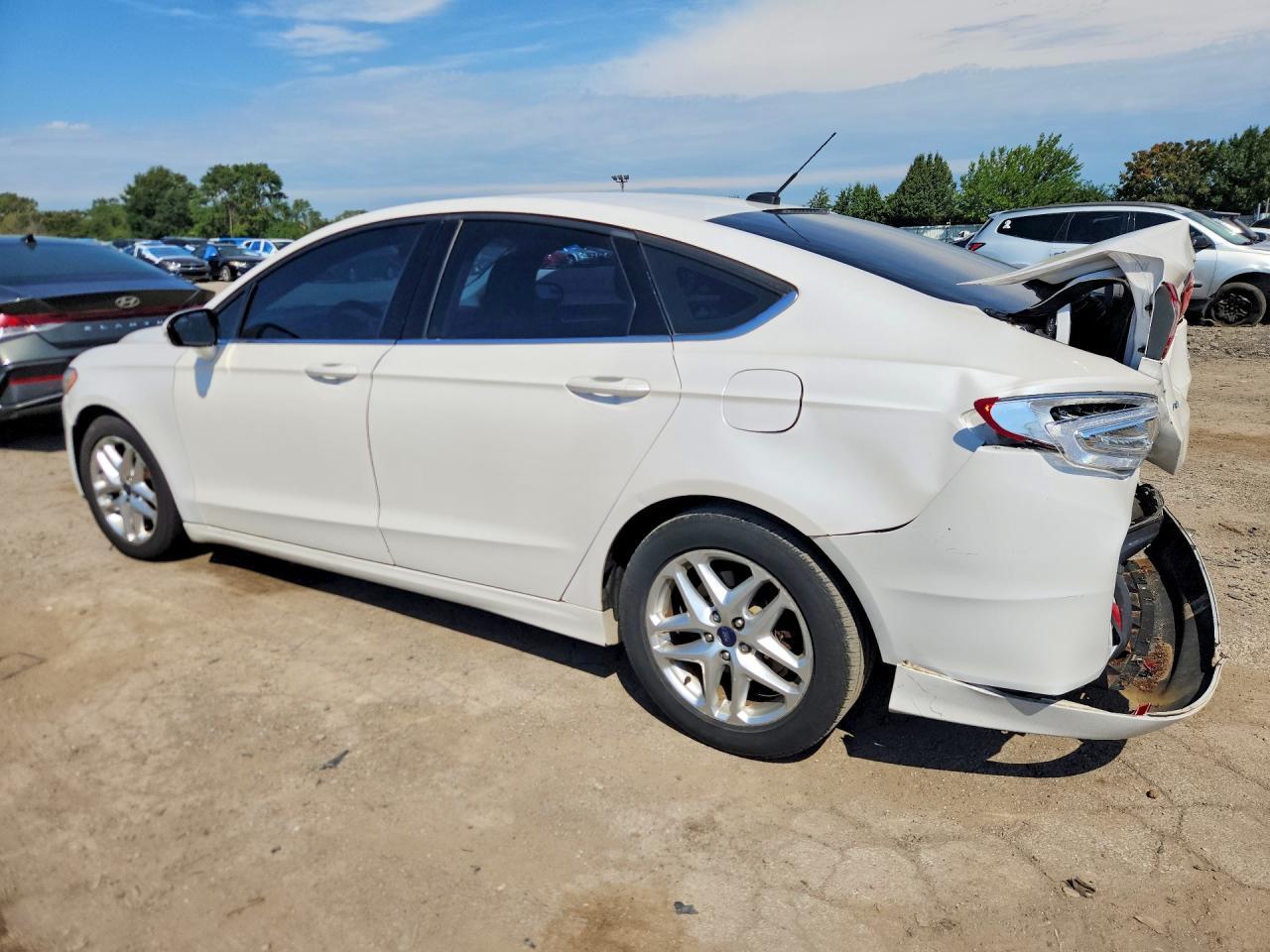 2013 Ford Fusion Se - Image 2