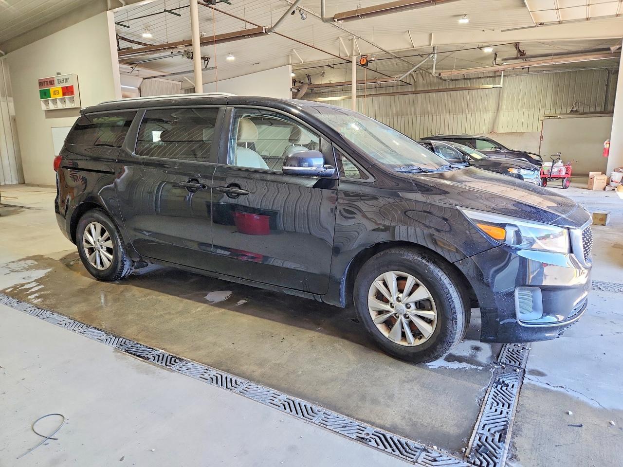 2015 Kia Sedona Lx - Фото 4