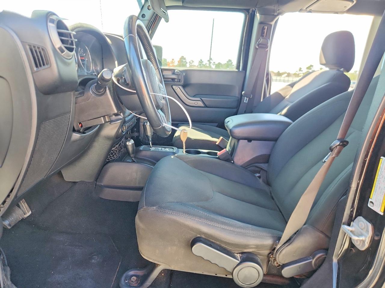 2016 Jeep Wrangler Unlimited Sport - Фото 7