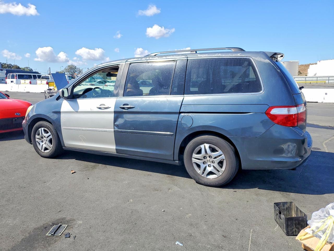 2005 Honda Odyssey Exl - Image 2