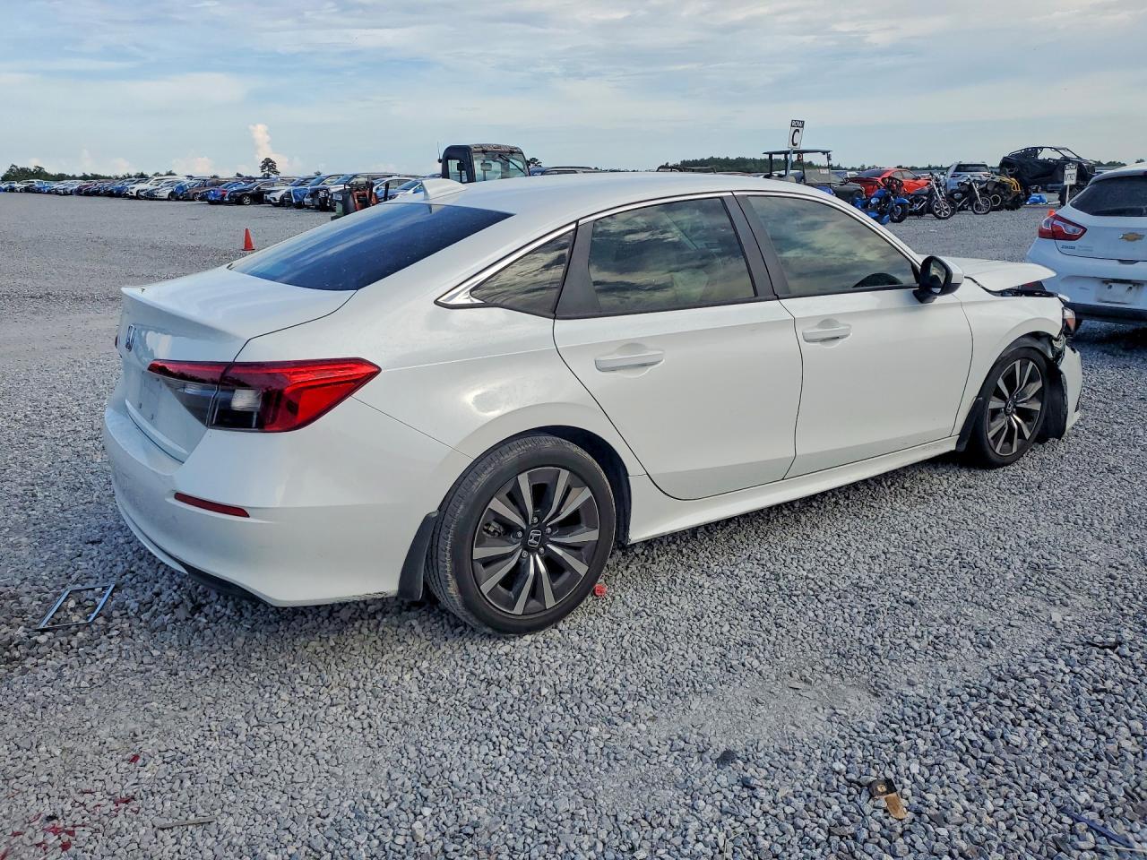 2022 Honda Civic Ex - Image 3
