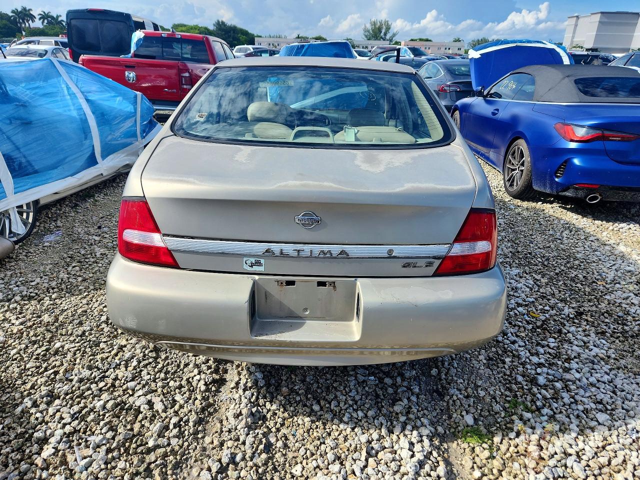 2004 Nissan Altima Gxe - Image 6