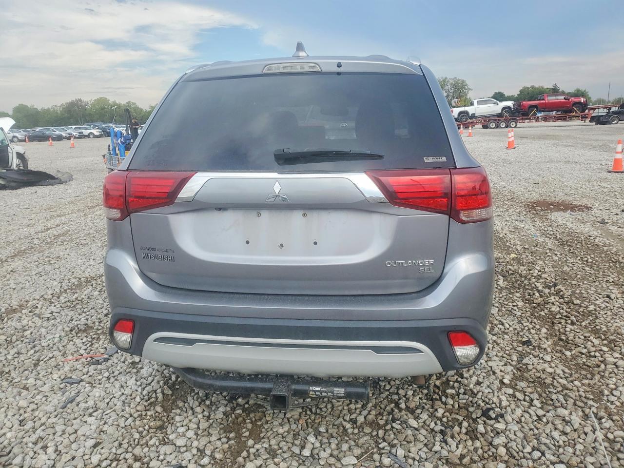 2019 Mitsubishi Outlander Se - Фото 6