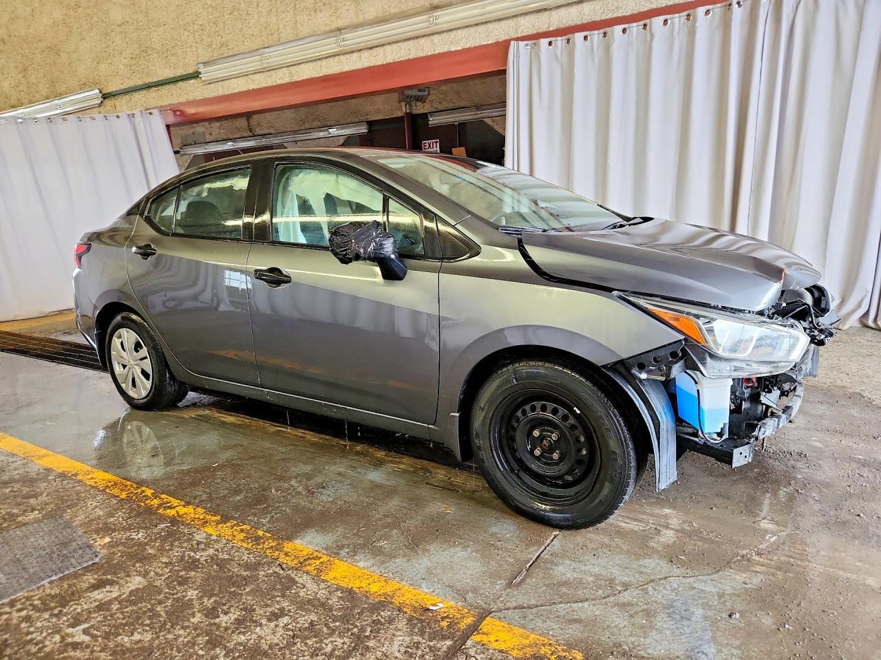 2023 Nissan Versa S - Image 4