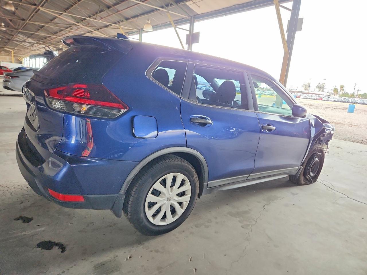 2019 Nissan Rogue S - Фото 3