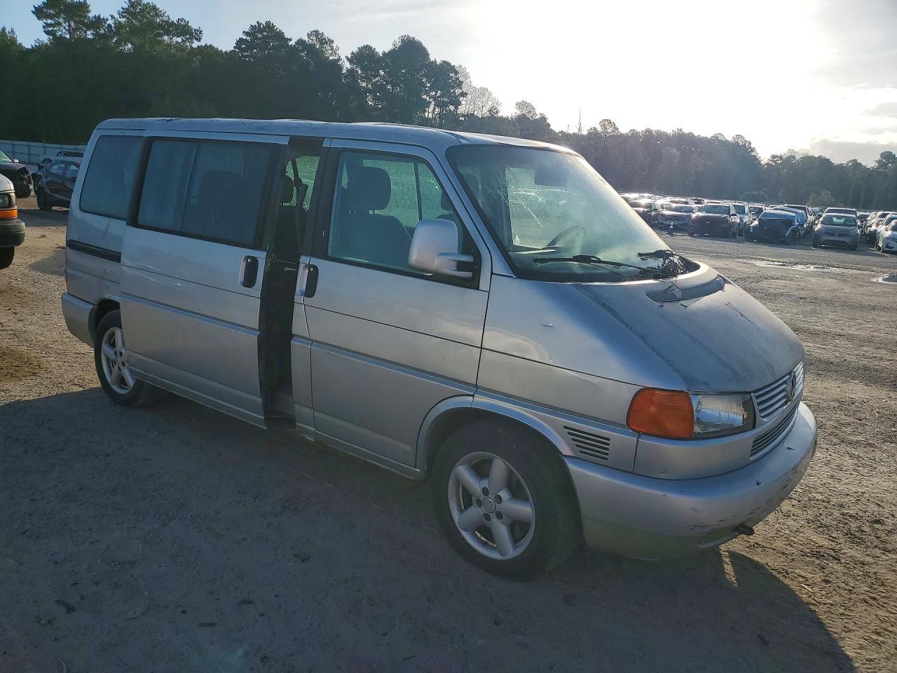 2002 Volkswagen Eurovan Gls - Фото 4
