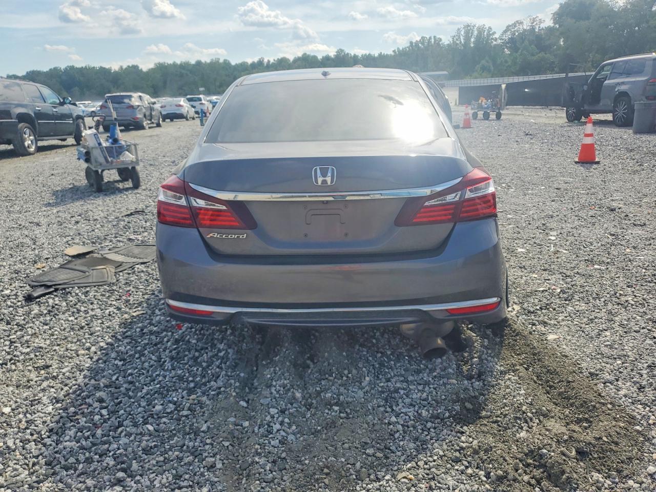 2017 Honda Accord Ex - Image 6