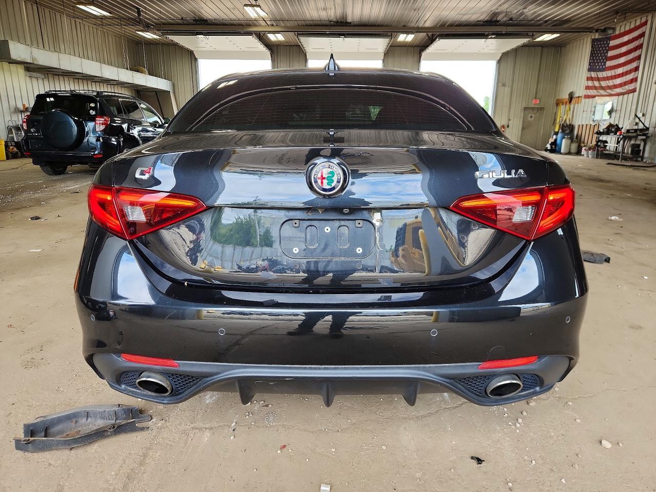 2018 Alfa Romeo Giulia Ti Q4 - Фото 6