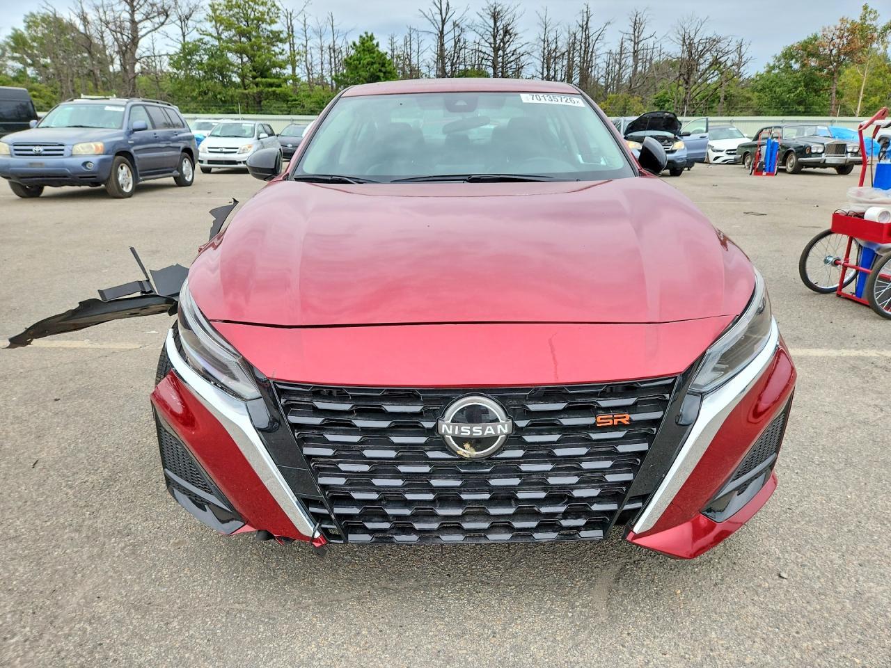 2024 Nissan Altima Sr - Фото 5