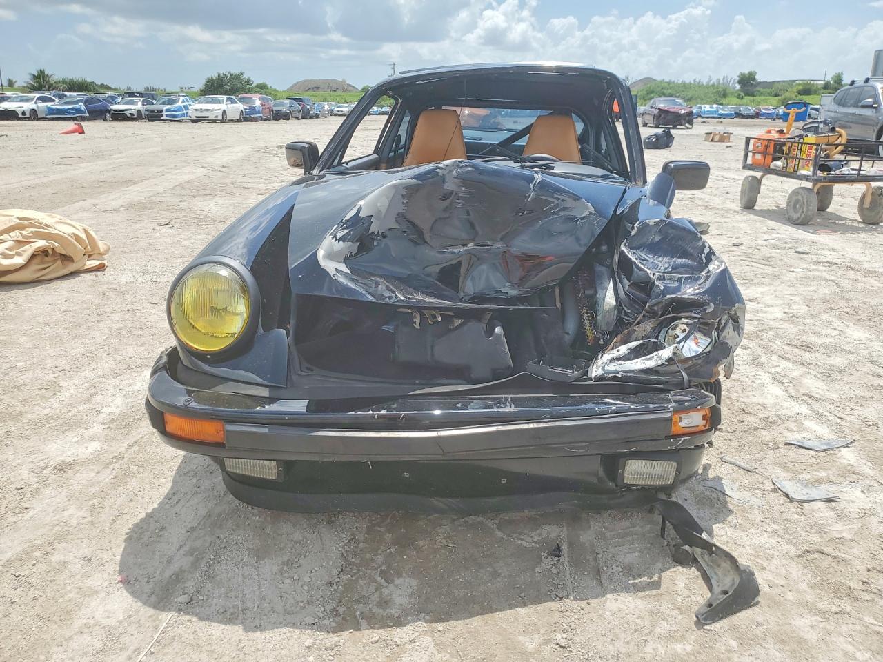 1985 Porsche 911 Carrera - Image 5