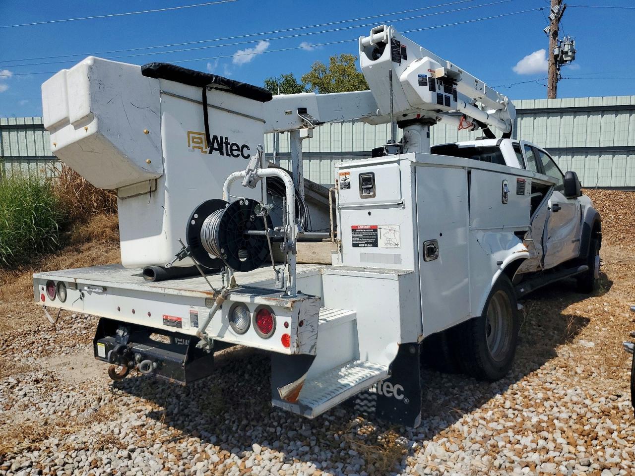 2021 Ford F550 Super Duty Bucket Truck - Фото 4