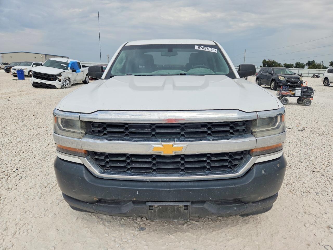 2018 Chevrolet Silverado C1500 - Image 5