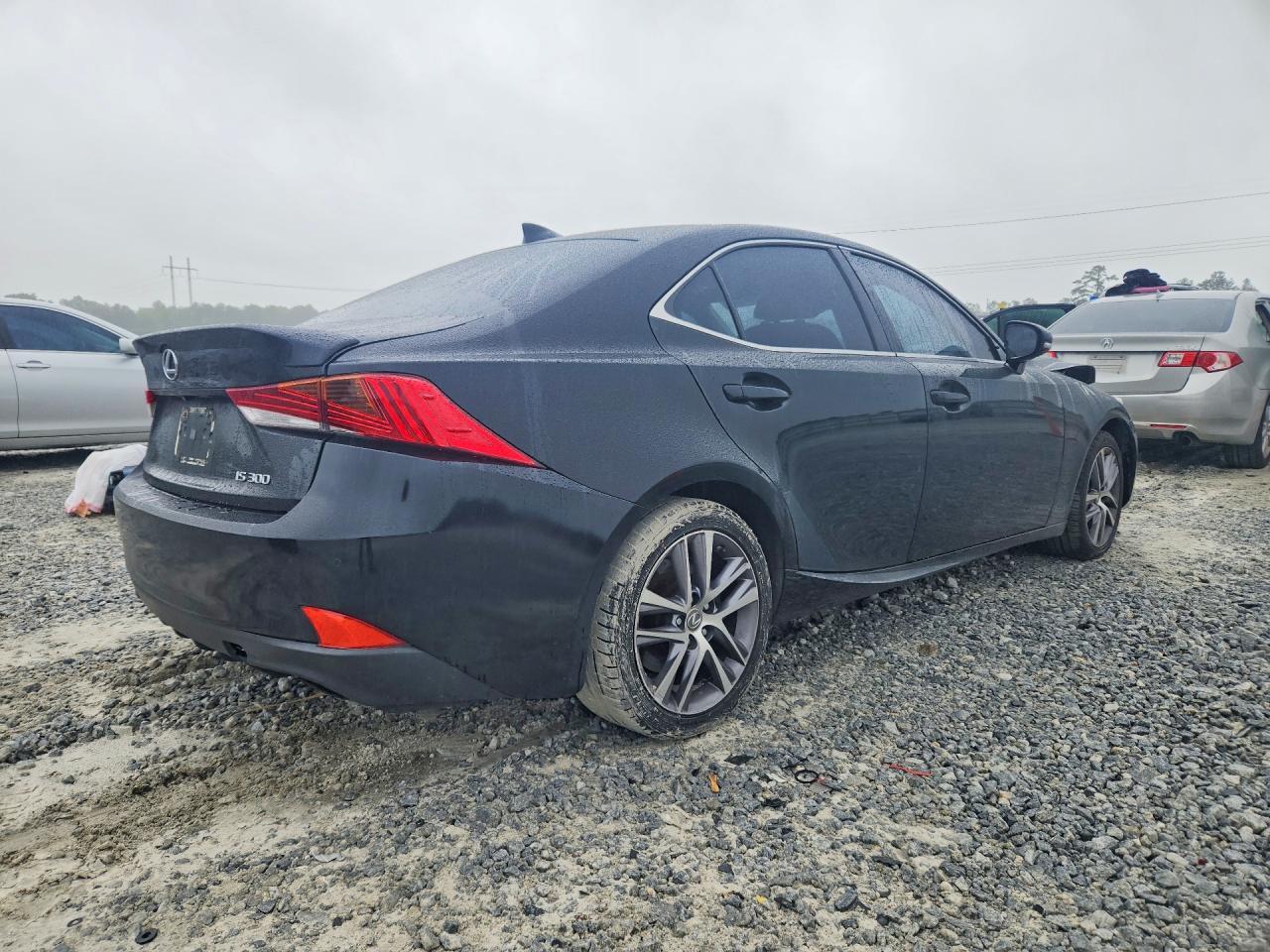 2018 Lexus Is 300 - Фото 3