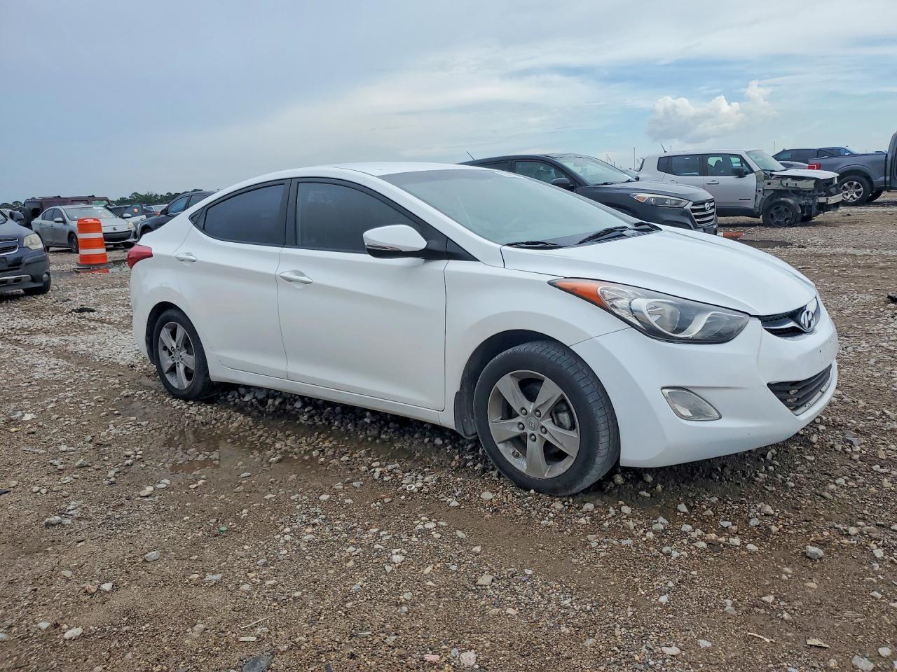 2013 Hyundai Elantra Gls - Фото 4
