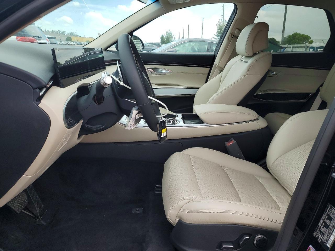 2026 Genesis Gv70 2.5T Standard - Image 7