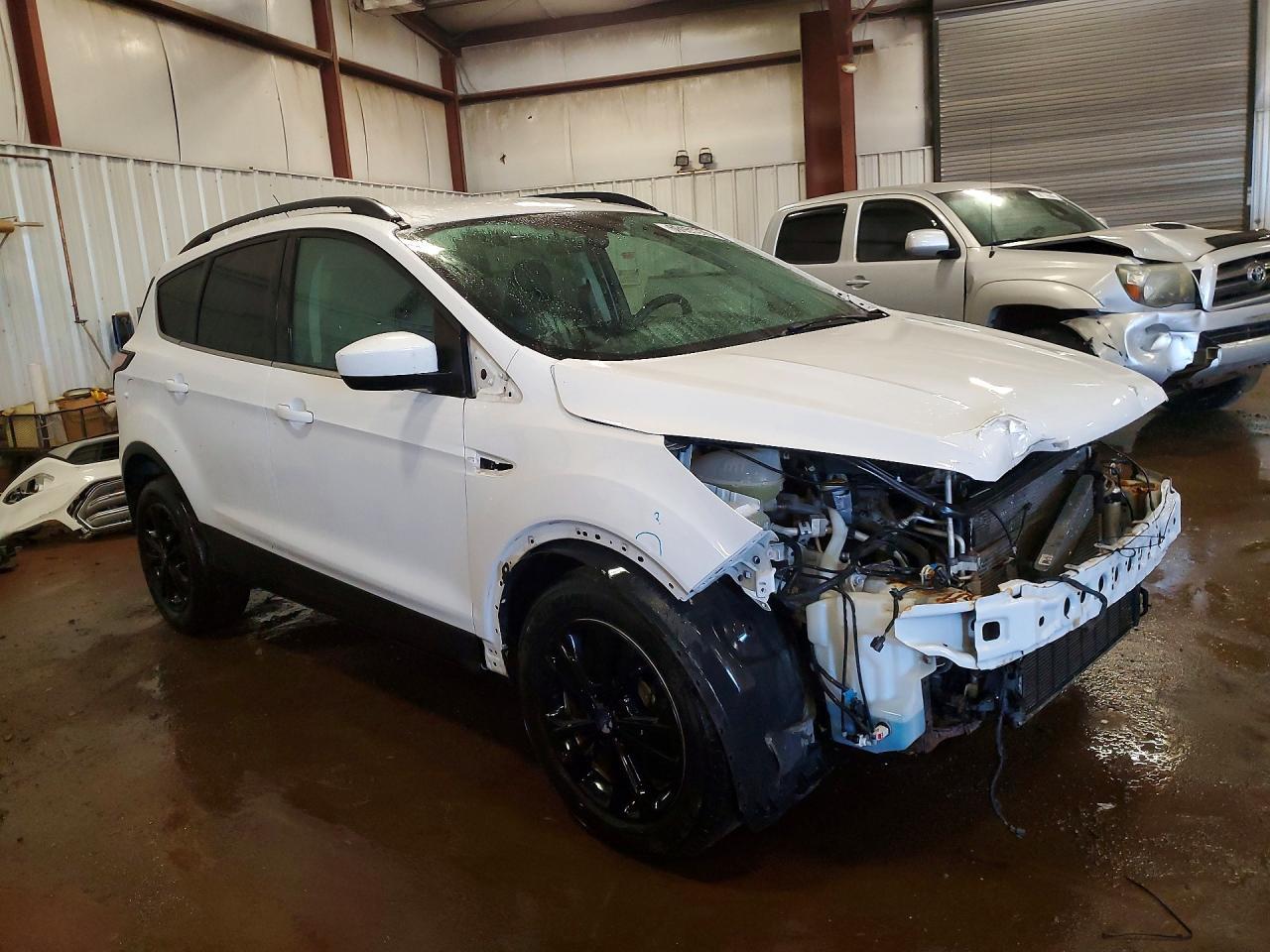 2018 Ford Escape Se - Фото 4