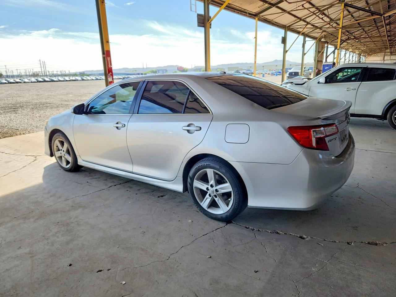 2012 Toyota Camry Se - Image 2