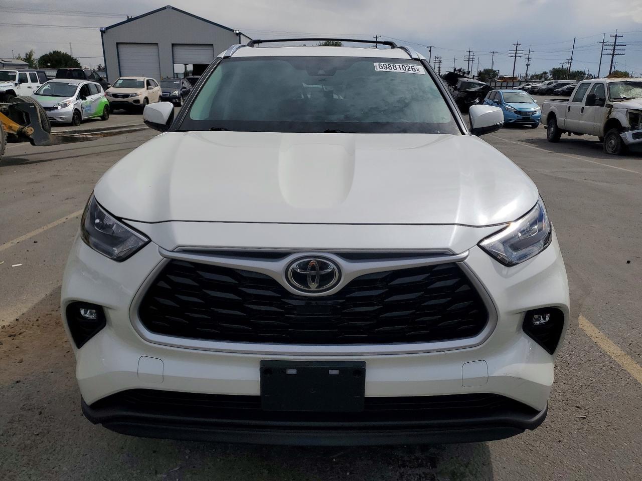 2020 Toyota Highlander Xle - Image 5