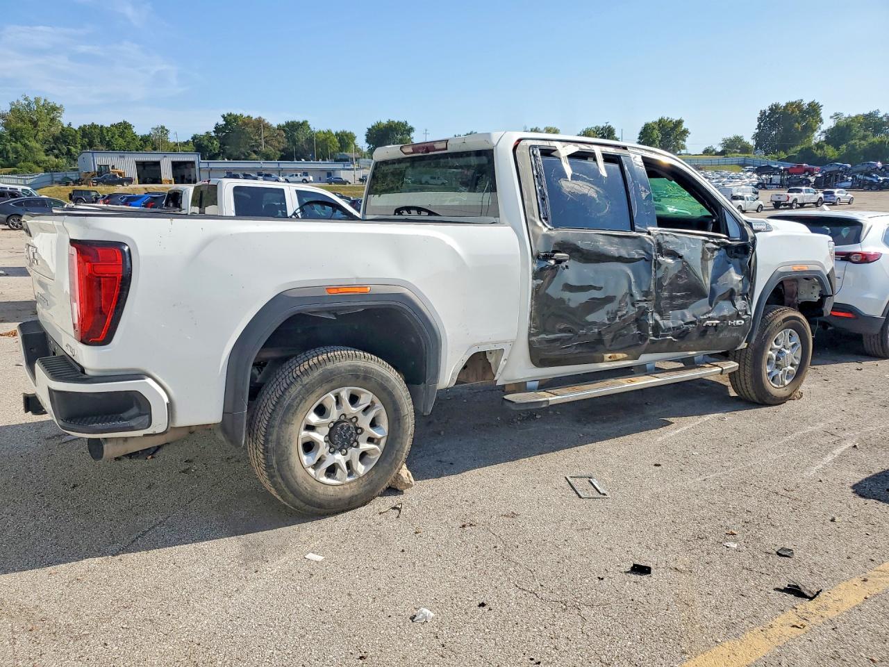 2020 GMC Sierra K2500 Denali - Image 3