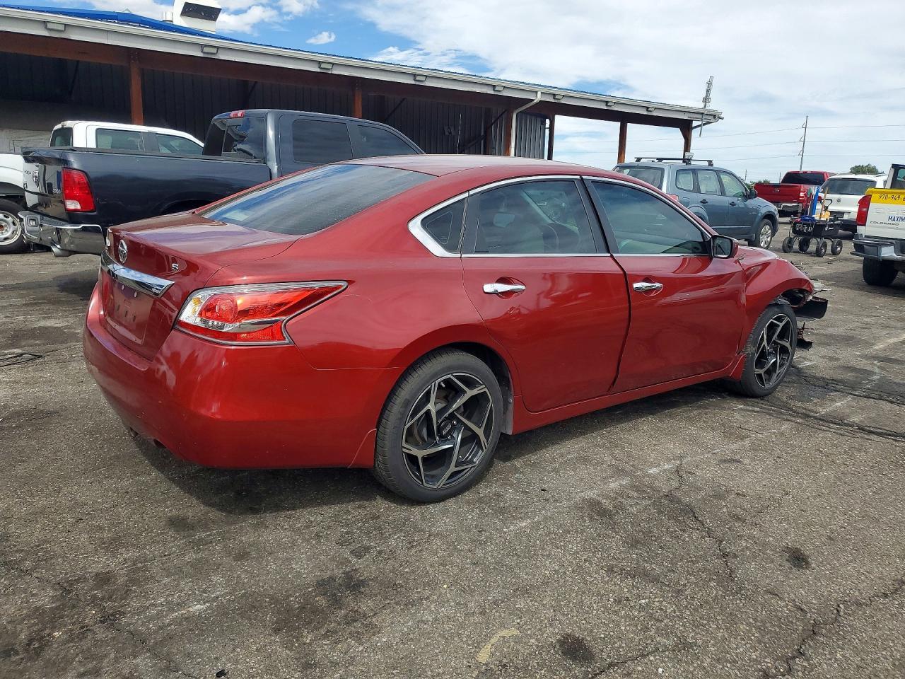 2015 Nissan Altima 2.5 S - Фото 3