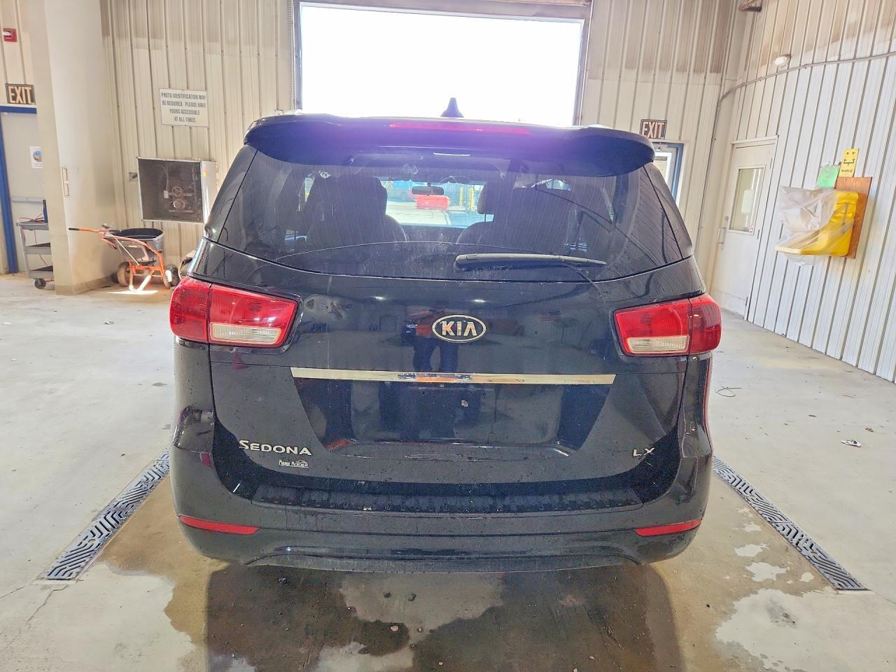 2015 Kia Sedona Lx - Фото 6