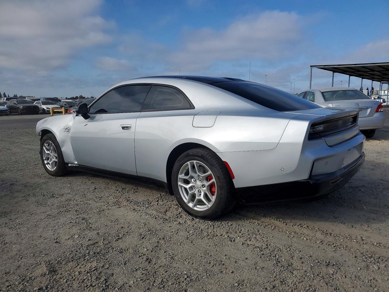 2025 Dodge Charger Daytona R/T - Фото 2