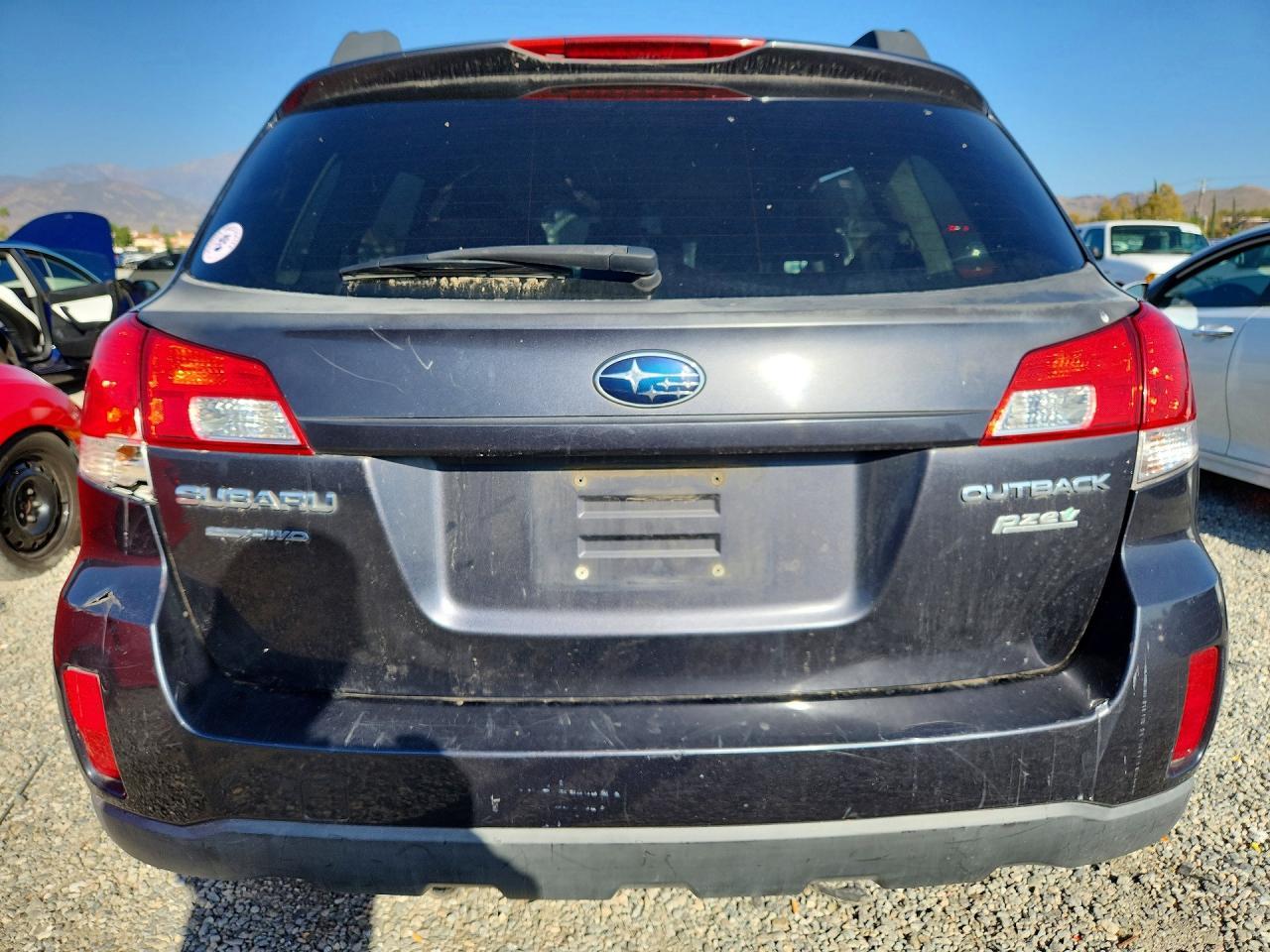 2011 Subaru Outback 2.5I Premium - Image 6
