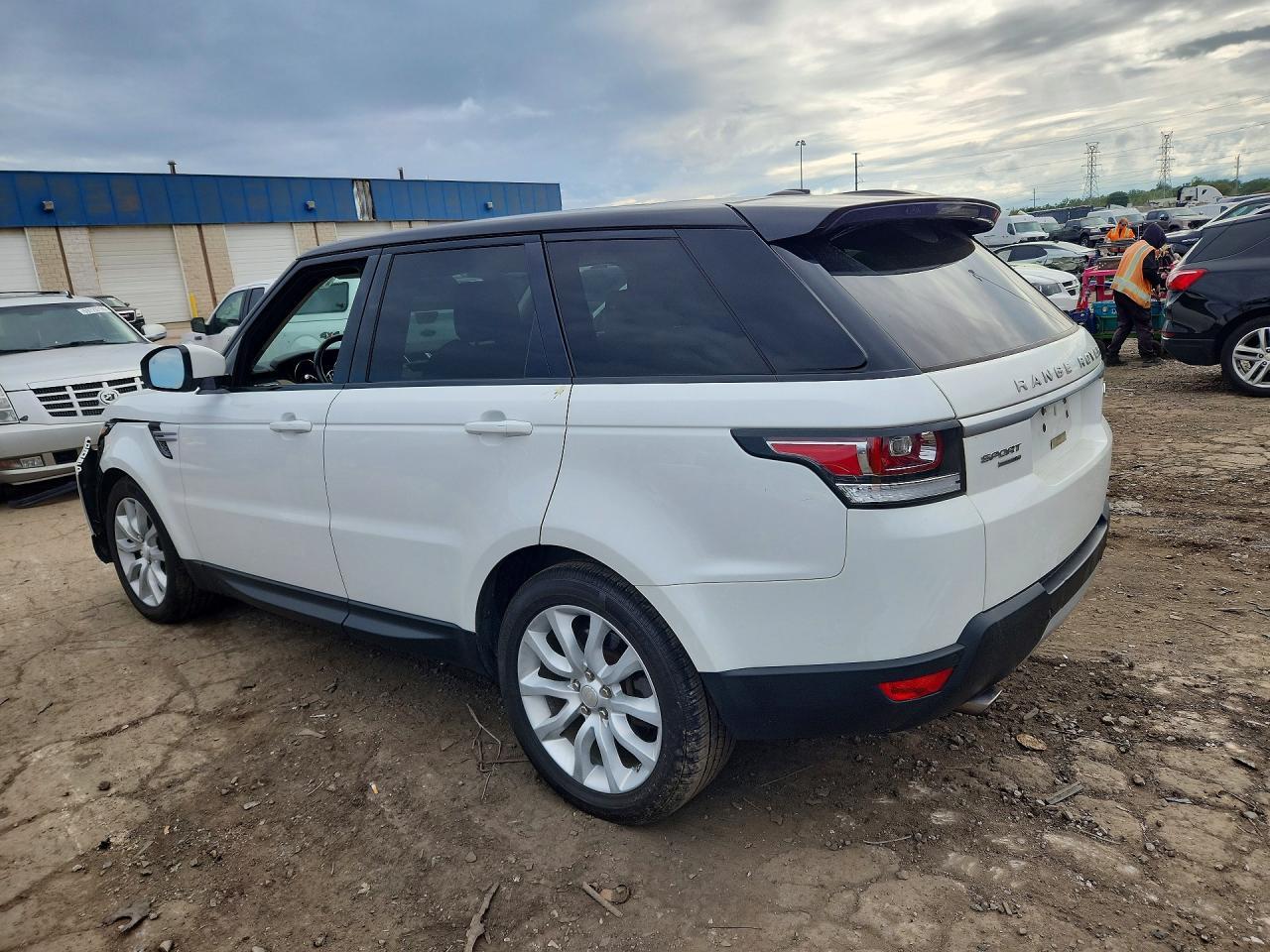 2014 Land Rover Range Rover Sport Hse - Image 2
