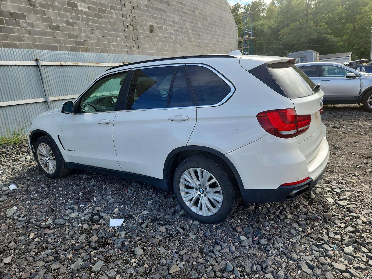 2015 BMW X5 xDrive50I - Фото 2