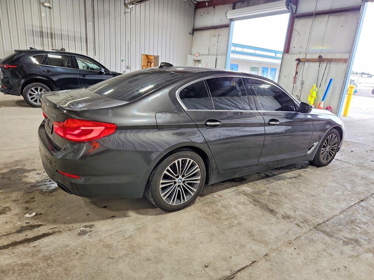 2018 BMW 540 Xi - Фото 3