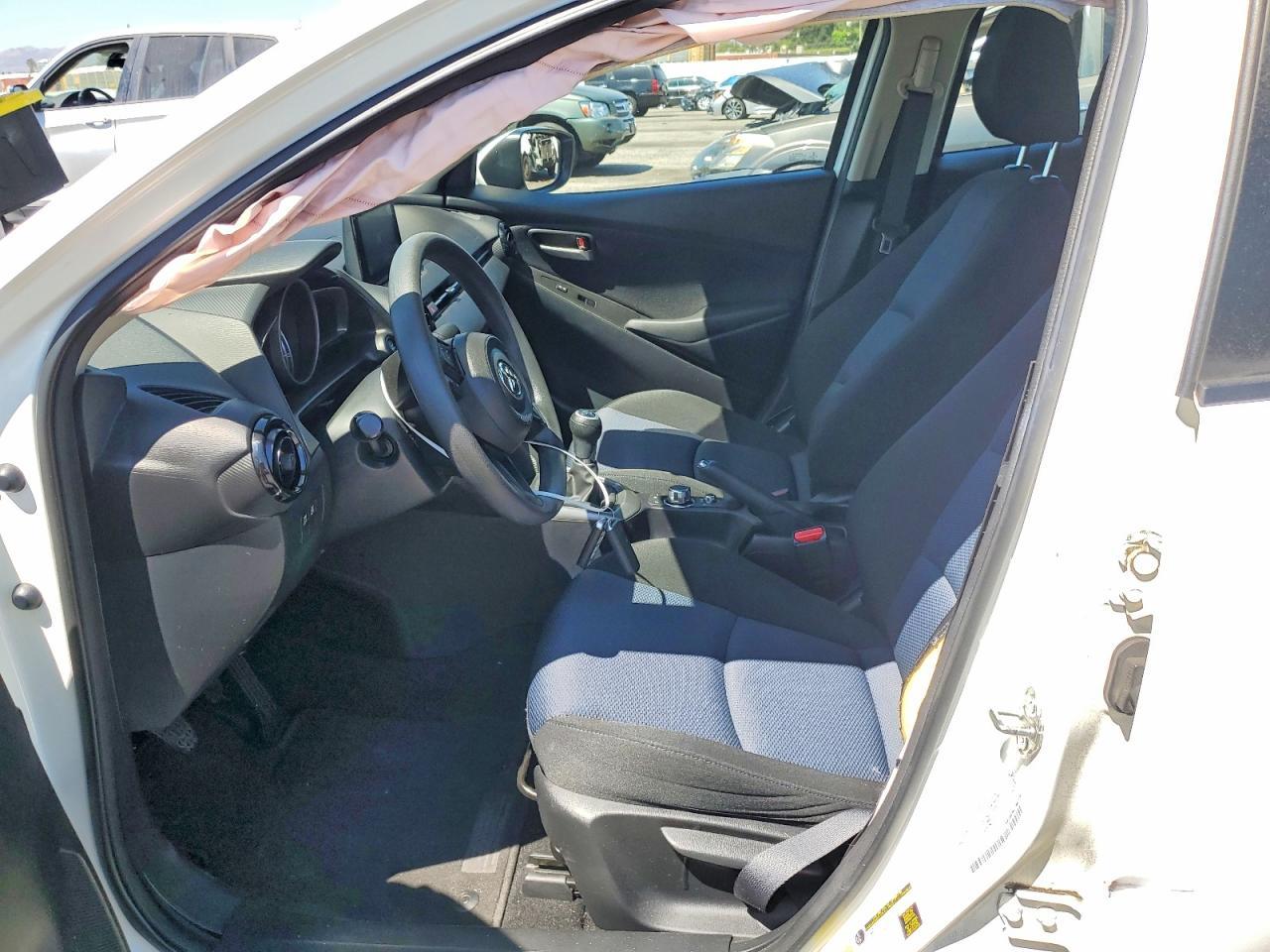 2019 Toyota Yaris L - Фото 7