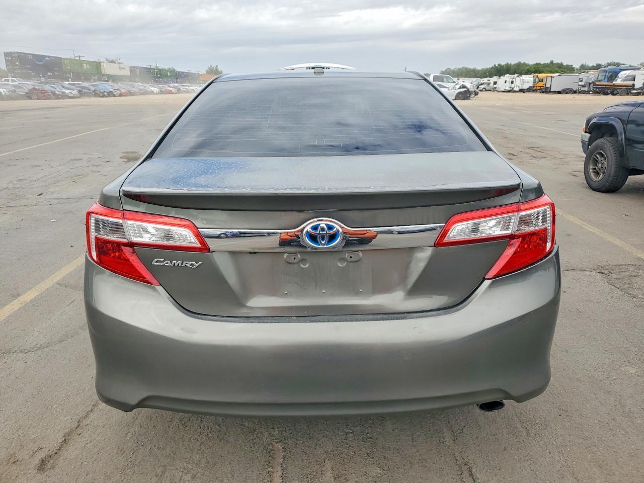 2012 Toyota Camry Hybrid Xle - Image 6