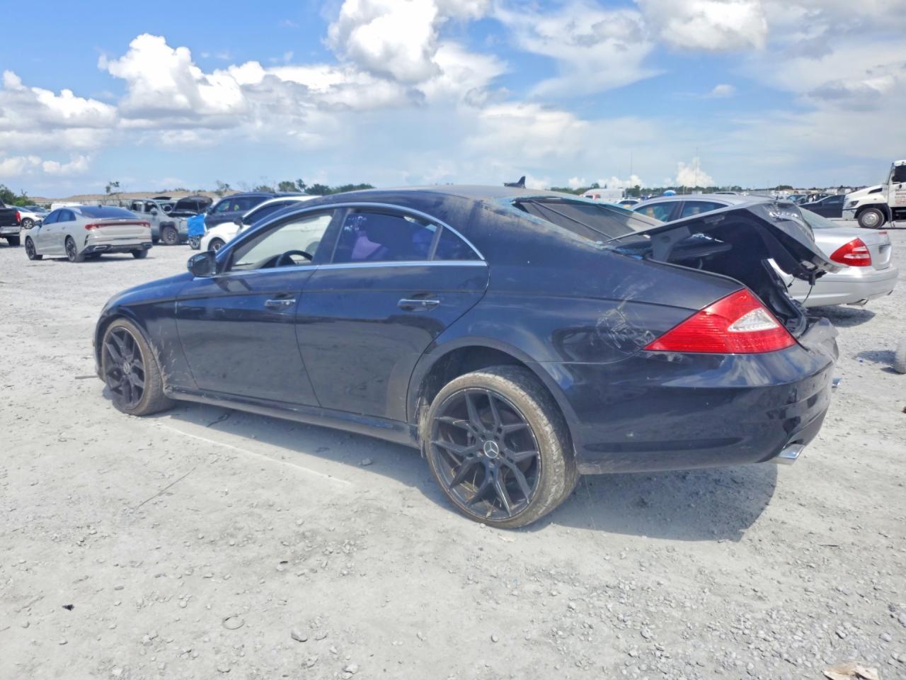 2011 Mercedes-Benz Cls 550 - Image 2