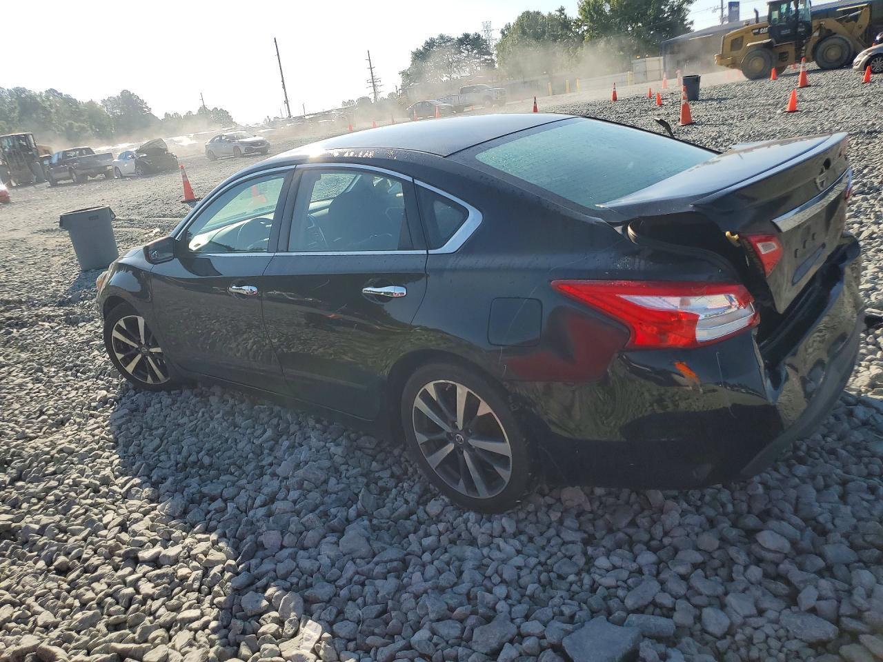 2016 Nissan Altima 2.5 Sr - Фото 2