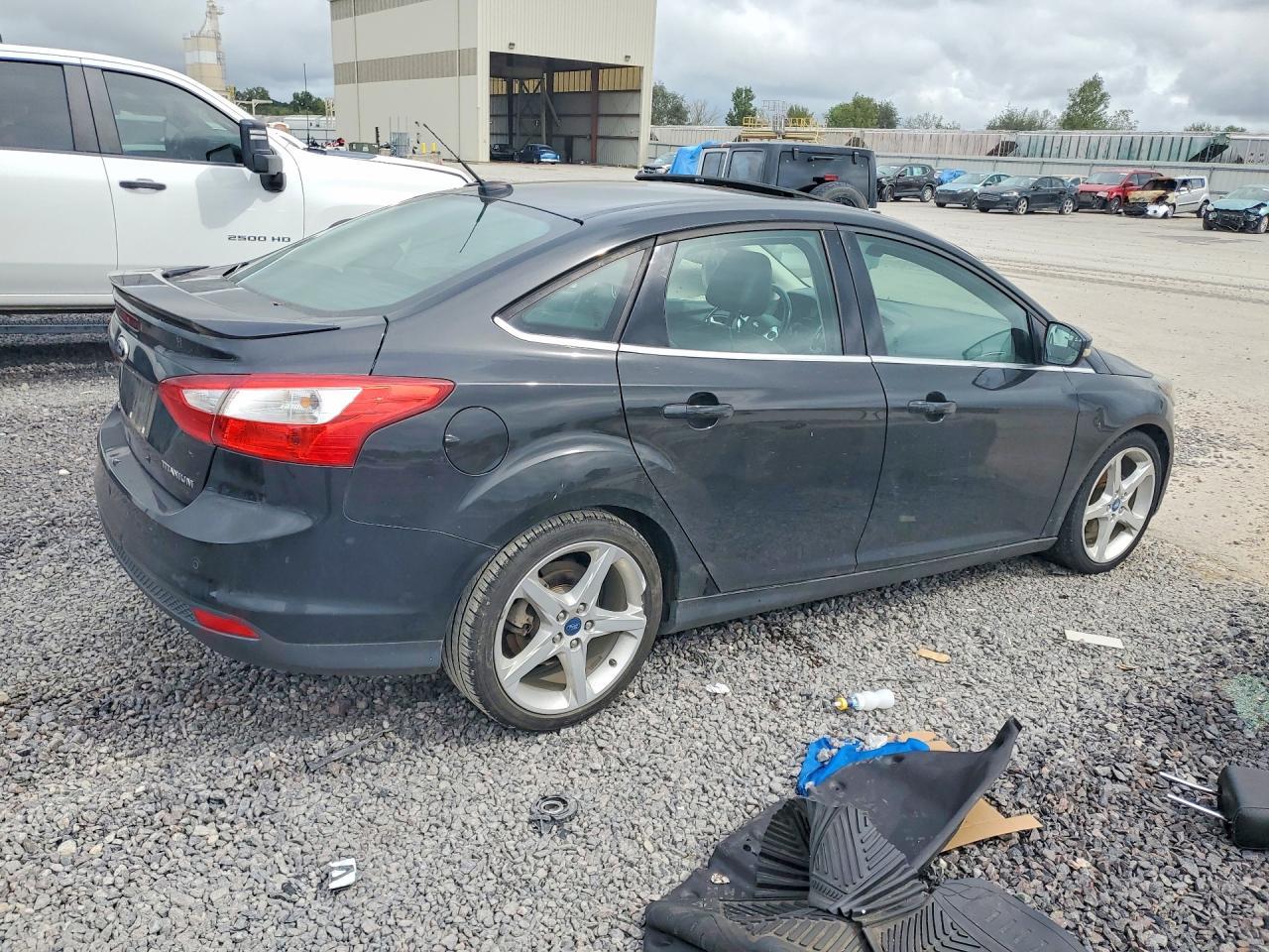 2012 Ford Focus Titanium - Фото 3